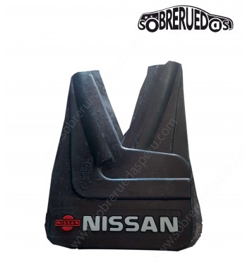 Tapabarro auto Nissan